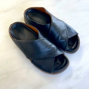 Ganni Crossover Sandal